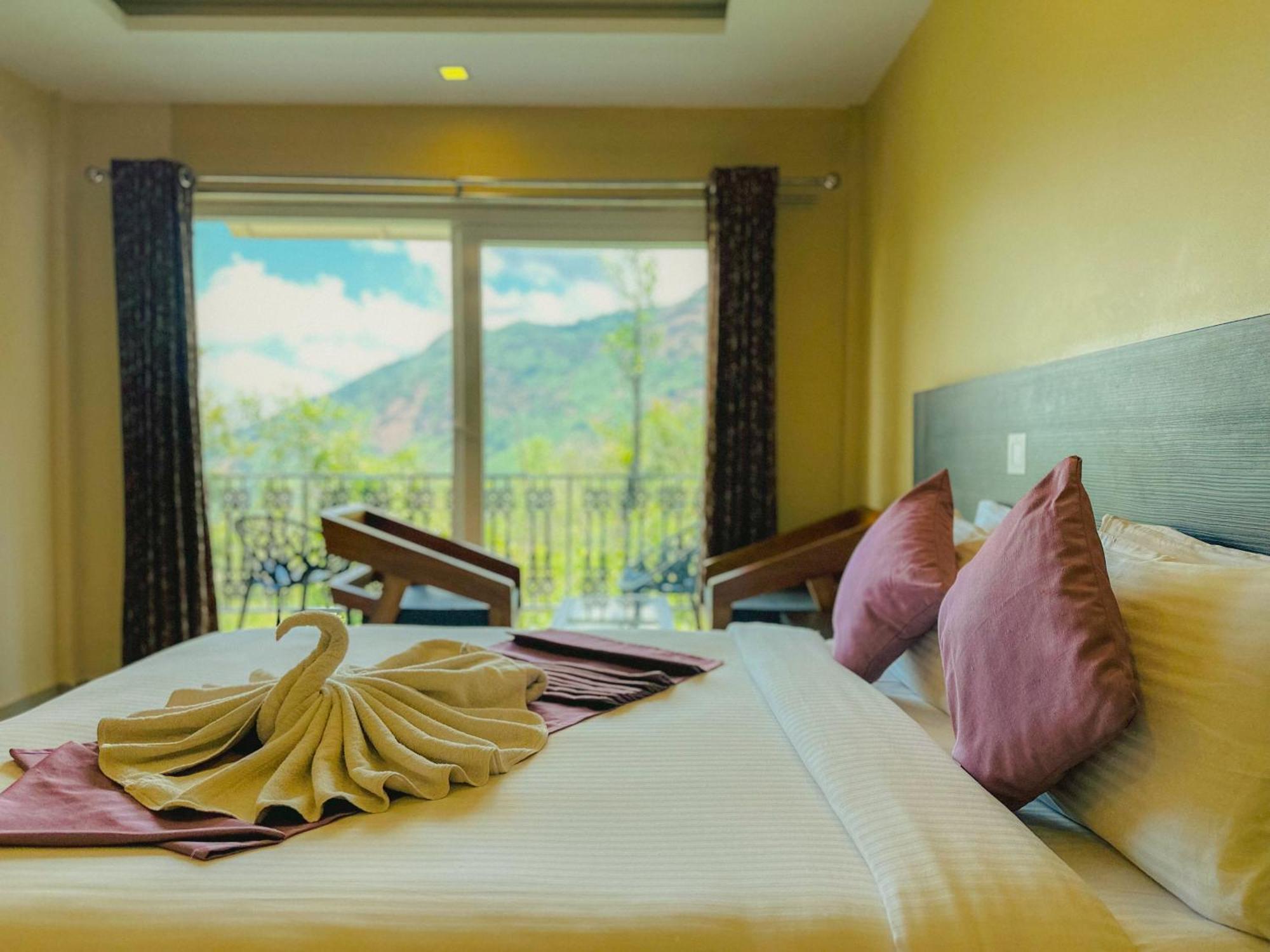 The Heights Munnar Hotel Bagian luar foto